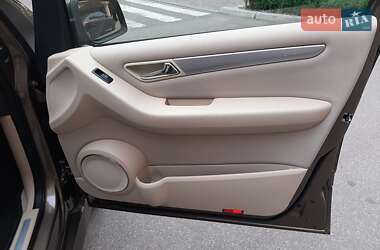 Хетчбек Mercedes-Benz B-Class 2009 в 