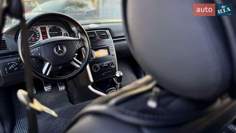 Хэтчбек Mercedes-Benz B-Class 2011 в Ивано-Франковске