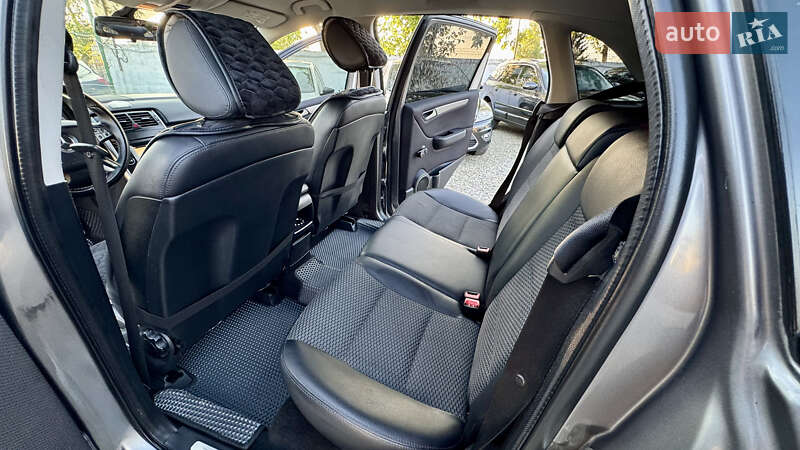 Хэтчбек Mercedes-Benz B-Class 2011 в Ивано-Франковске