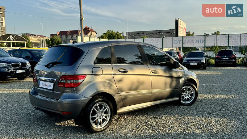 Хэтчбек Mercedes-Benz B-Class 2011 в Ивано-Франковске