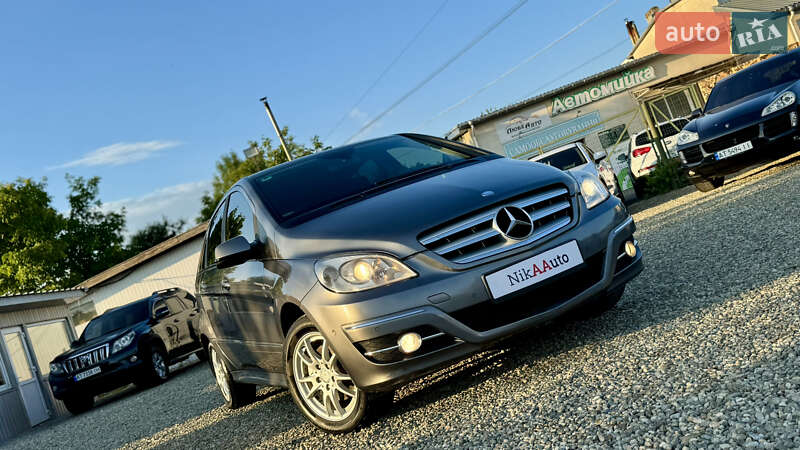 Хэтчбек Mercedes-Benz B-Class 2011 в Ивано-Франковске
