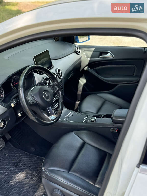 Хэтчбек Mercedes-Benz B-Class 2014 в Кропивницком