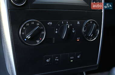 Хэтчбек Mercedes-Benz B-Class 2009 в 