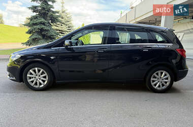 Хэтчбек Mercedes-Benz B-Class 2012 в 
