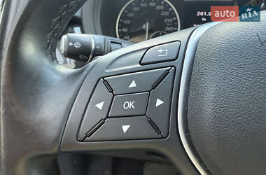 Хэтчбек Mercedes-Benz B-Class 2012 в 