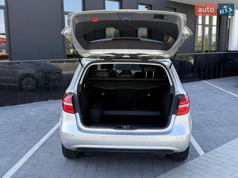 Хэтчбек Mercedes-Benz B-Class 2016 в Городке