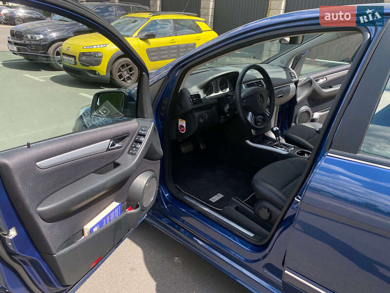 Хэтчбек Mercedes-Benz B-Class 2009 в Броварах