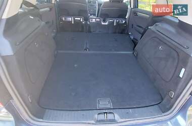 Хэтчбек Mercedes-Benz B-Class 2009 в 
