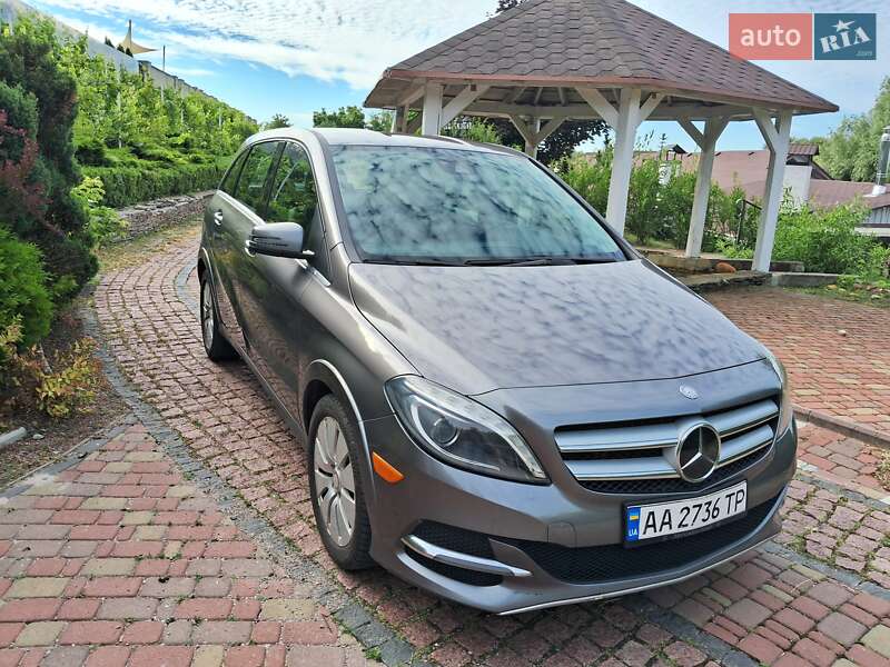Хэтчбек Mercedes-Benz B-Class 2015 в Киеве фото 14 Хэтчбек Mercedes-Benz B-Class 2015 в Киеве