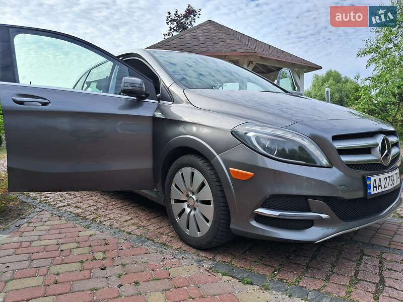 Хэтчбек Mercedes-Benz B-Class 2015 в Киеве фото 17 Хэтчбек Mercedes-Benz B-Class 2015 в Киеве