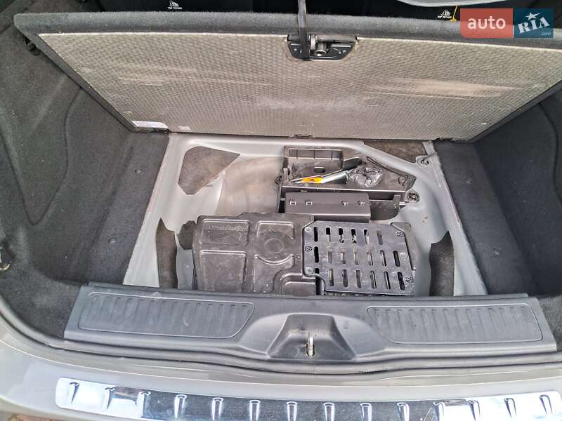 Хэтчбек Mercedes-Benz B-Class 2015 в Киеве фото 36 Хэтчбек Mercedes-Benz B-Class 2015 в Киеве