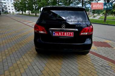 Хэтчбек Mercedes-Benz B-Class 2015 в 