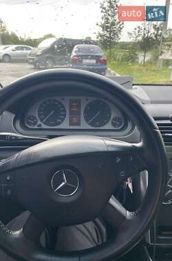 Хэтчбек Mercedes-Benz B-Class 2009 в 