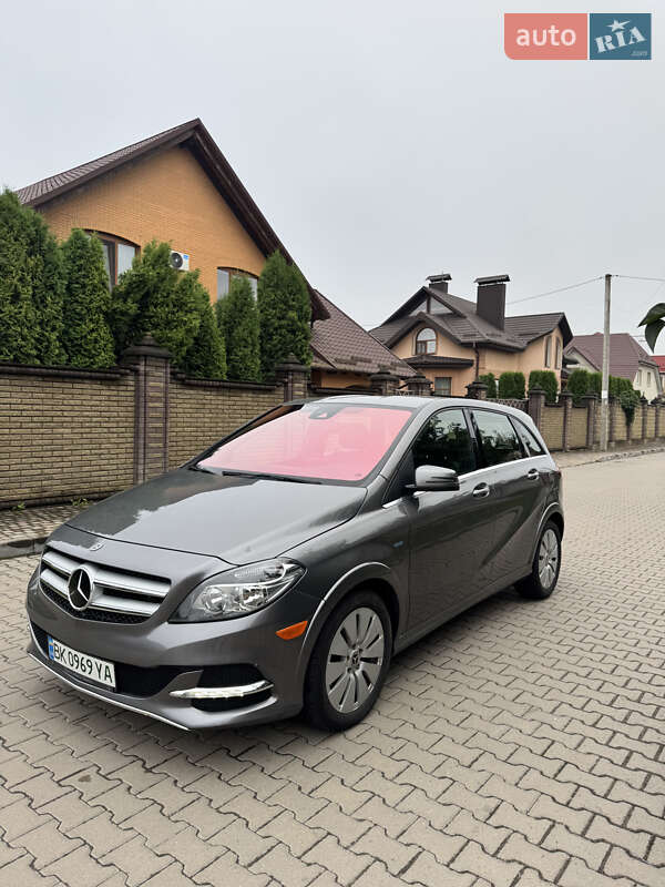 Хэтчбек Mercedes-Benz B-Class 2017 в Ровно