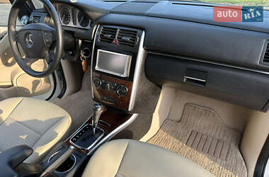 Хэтчбек Mercedes-Benz B-Class 2008 в 