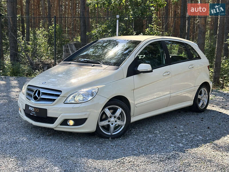 Mercedes-Benz B-Class 2011