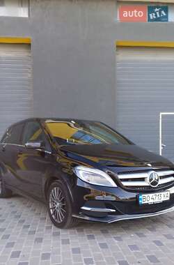 Хетчбек Mercedes-Benz B-Class 2016 в 