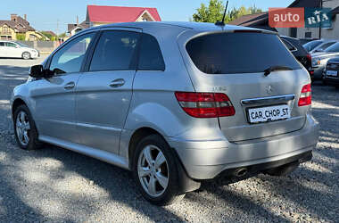 Хэтчбек Mercedes-Benz B-Class 2009 в 
