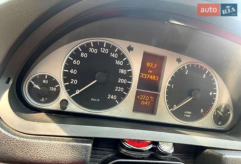 Хэтчбек Mercedes-Benz B-Class 2010 в Запорожье