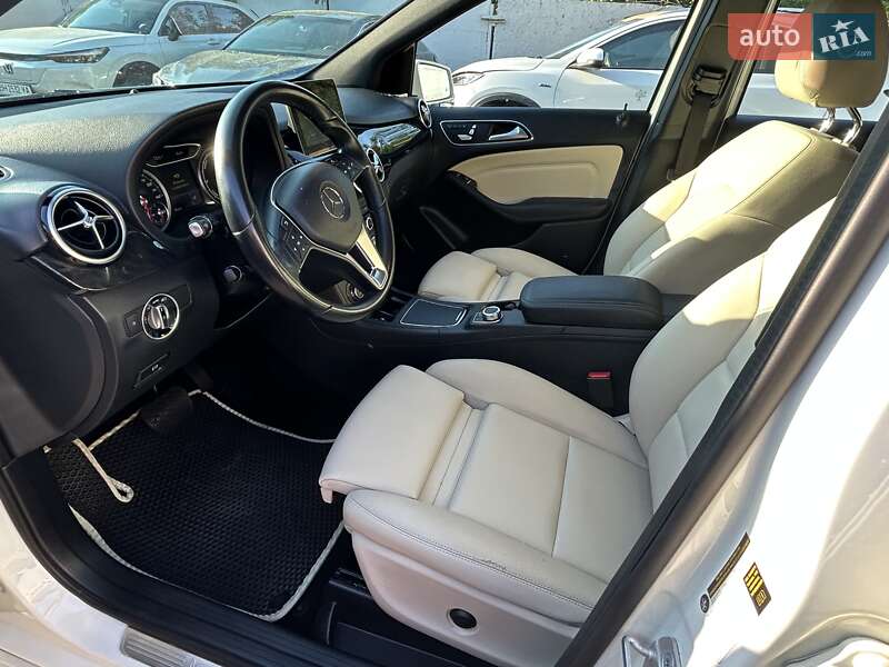 Хэтчбек Mercedes-Benz B-Class 2017 в Одессе