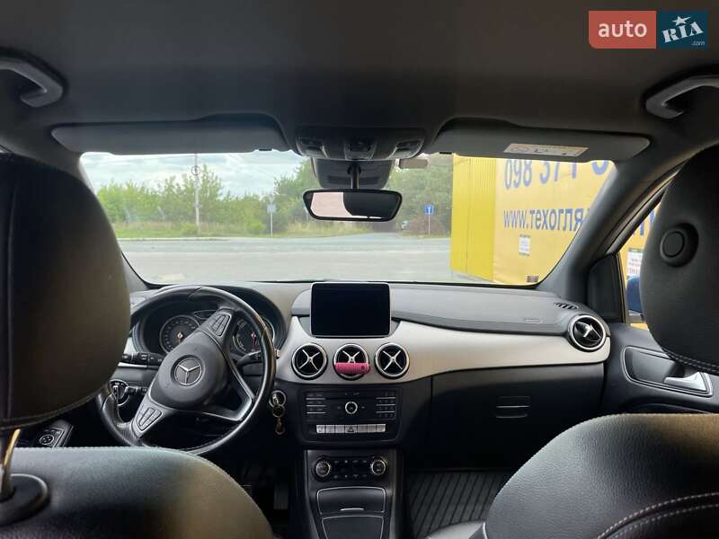 Хетчбек Mercedes-Benz B-Class 2015 в Новояворівську