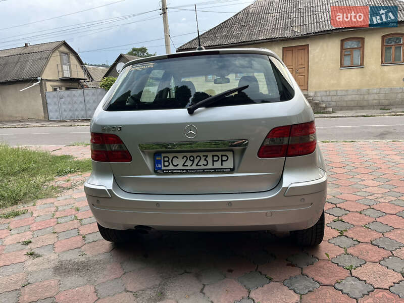 Хэтчбек Mercedes-Benz B-Class 2006 в Могилев-Подольске