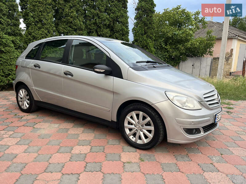 Хэтчбек Mercedes-Benz B-Class 2006 в Могилев-Подольске