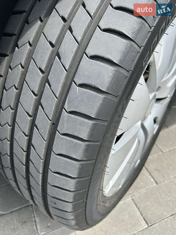 Хетчбек Mercedes-Benz B-Class 2017 в Одесі