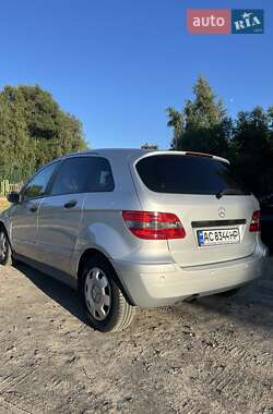 Хэтчбек Mercedes-Benz B-Class 2006 в 