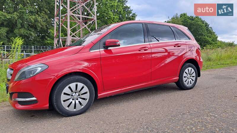 Хэтчбек Mercedes-Benz B-Class 2015 в Черновцах