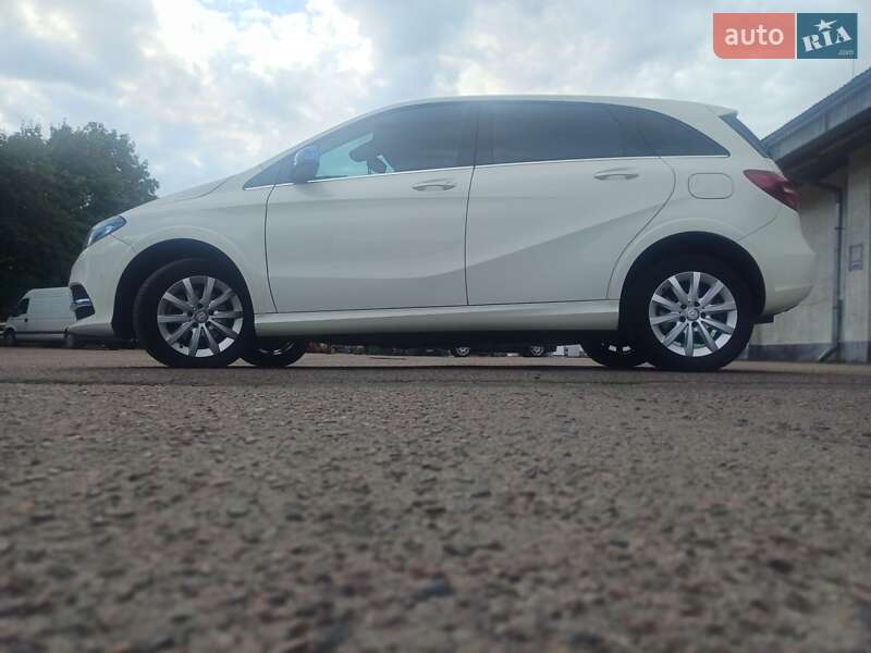Хэтчбек Mercedes-Benz B-Class 2015 в Львове