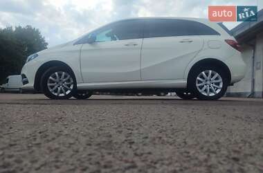 Хэтчбек Mercedes-Benz B-Class 2015 в 