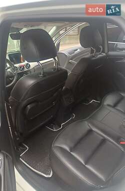 Хэтчбек Mercedes-Benz B-Class 2015 в 