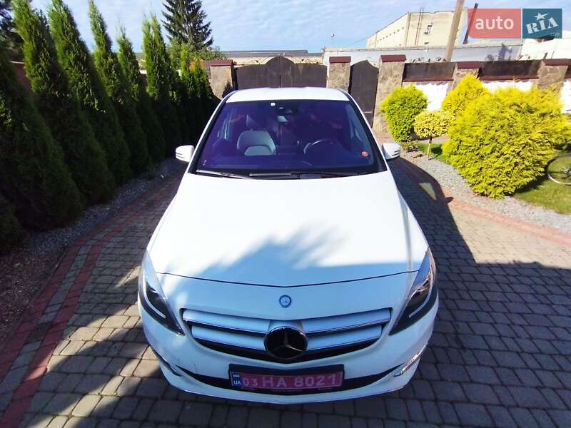 Хэтчбек Mercedes-Benz B-Class 2015 в Самборе фото 18 Хэтчбек Mercedes-Benz B-Class 2015 в Самборе