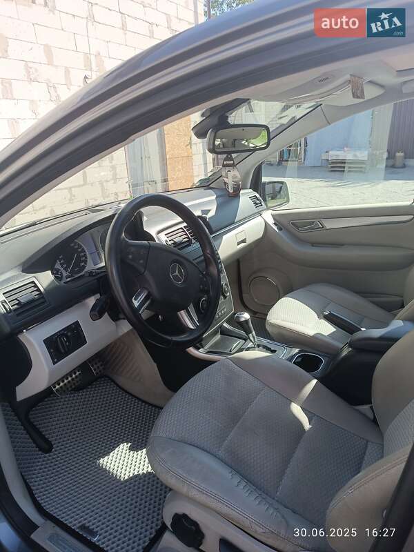 Хэтчбек Mercedes-Benz B-Class 2008 в Днепре фото 7 Хэтчбек Mercedes-Benz B-Class 2008 в Днепре