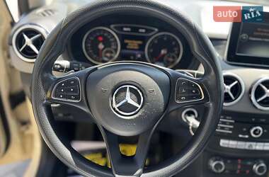 Хэтчбек Mercedes-Benz B-Class 2015 в 