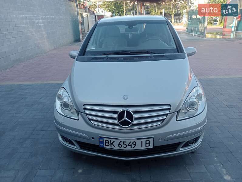 Хэтчбек Mercedes-Benz B-Class 2006 в 