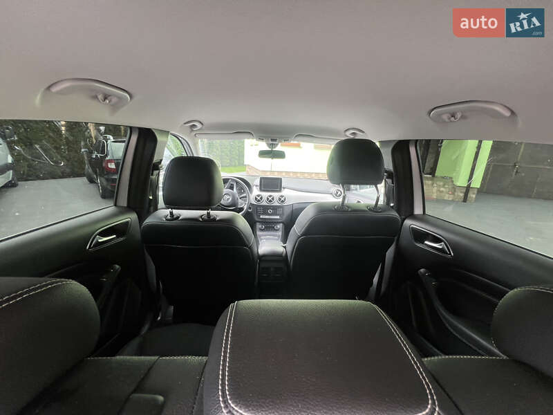 Хэтчбек Mercedes-Benz B-Class 2016 в Львове