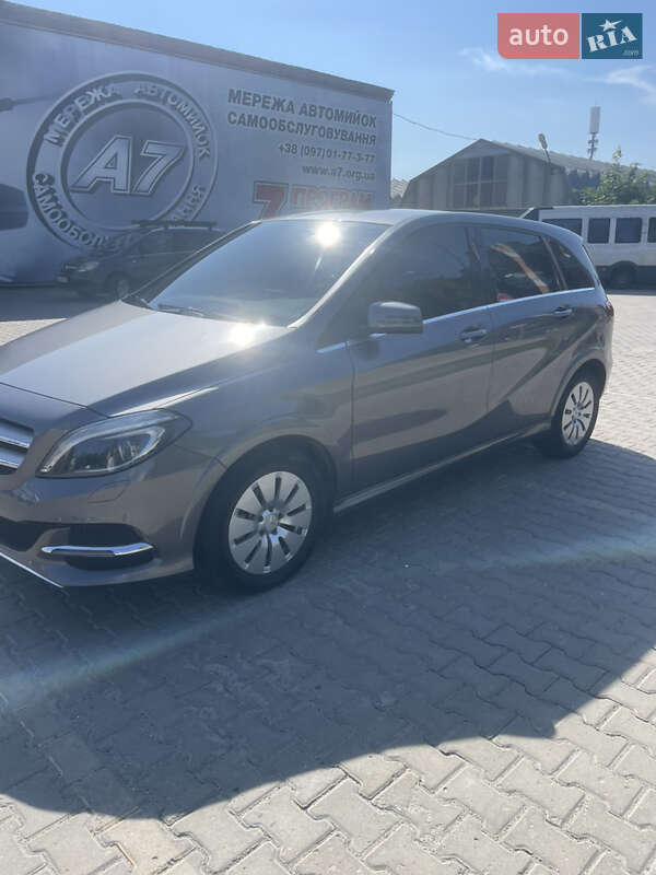 Хэтчбек Mercedes-Benz B-Class 2015 в Хмельницком