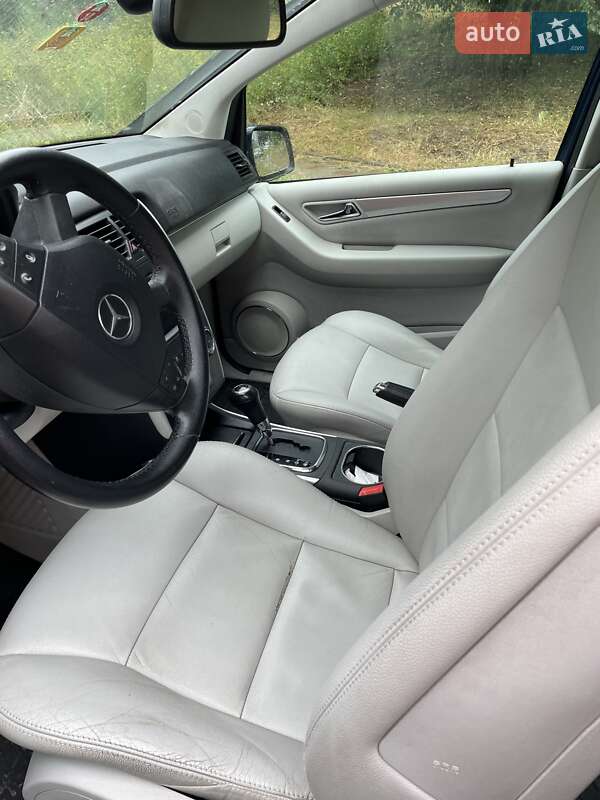 Хэтчбек Mercedes-Benz B-Class 2010 в Тернополе фото 6 Хэтчбек Mercedes-Benz B-Class 2010 в Тернополе