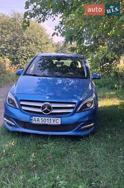 Хэтчбек Mercedes-Benz B-Class 2014 в Киеве