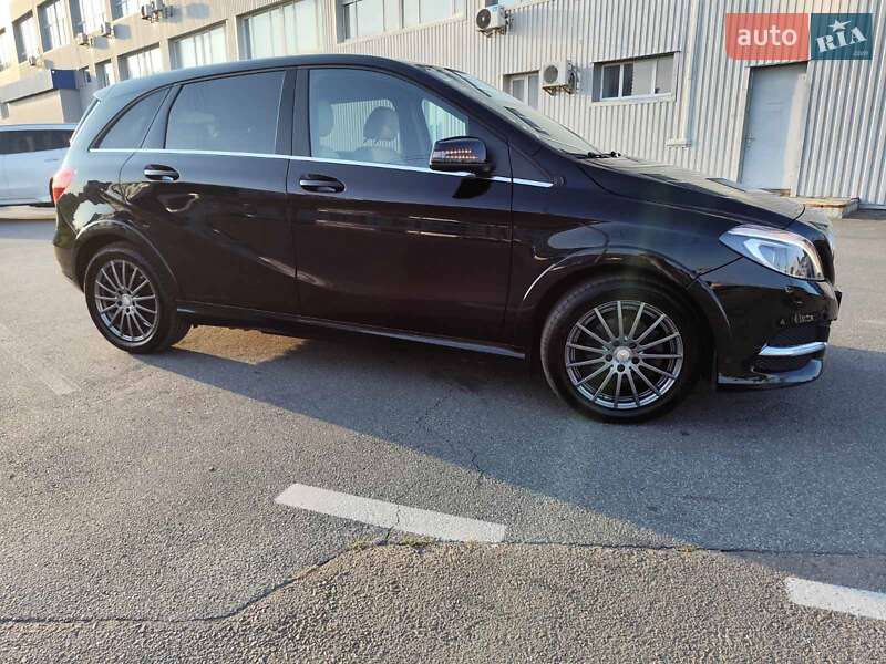 Хэтчбек Mercedes-Benz B-Class 2016 в Киеве