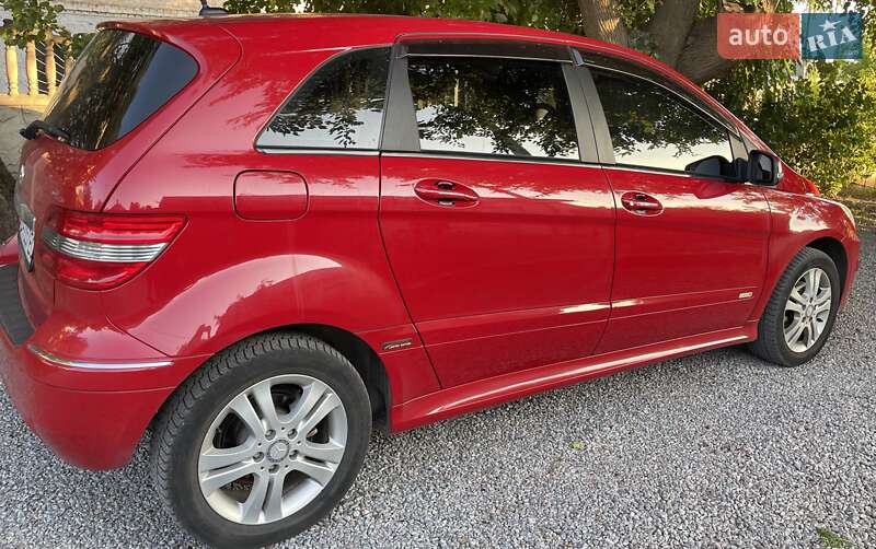 Хэтчбек Mercedes-Benz B-Class 2010 в Кропивницком