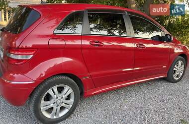 Хетчбек Mercedes-Benz B-Class 2010 в  фото 3 Хетчбек Mercedes-Benz B-Class 2010 в