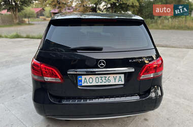 Хэтчбек Mercedes-Benz B-Class 2015 в 
