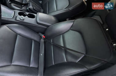 Хэтчбек Mercedes-Benz B-Class 2015 в 