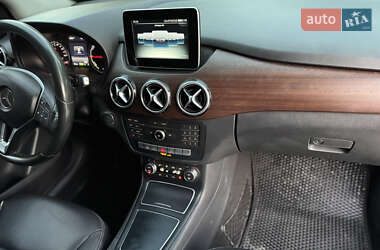 Хэтчбек Mercedes-Benz B-Class 2015 в 