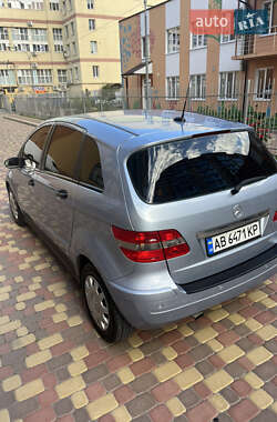 Хэтчбек Mercedes-Benz B-Class 2006 в 