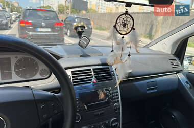 Хэтчбек Mercedes-Benz B-Class 2005 в 