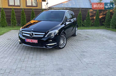 Хэтчбек Mercedes-Benz B-Class 2016 в 